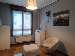 Piso en alquiler en Parque del Oeste - Olivares en Oviedo