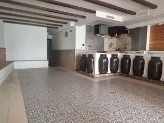 Local comercial en venta en Tomelloso