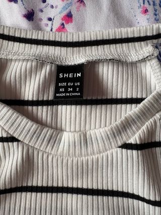 Top niña rayas hombros descubiertos