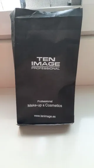 Lote Maquillaje Ten Image: Labial, Uñas, Cejas