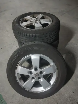 Llantas Peugeot con Neumáticos