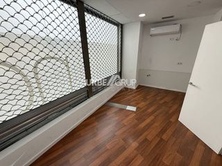Local comercial en alquiler en Barri del Centre en Terrassa