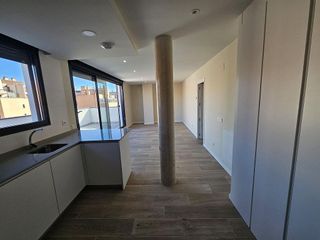 Ático en alquiler en Legazpi en Madrid