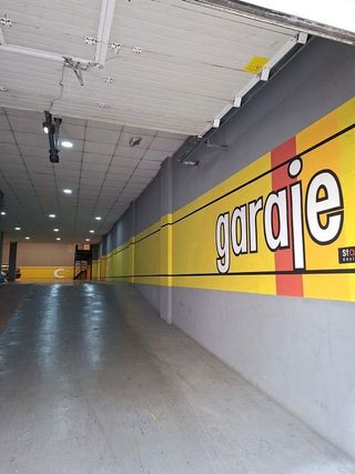 Garaje en alquiler en Mercado en Alicante
