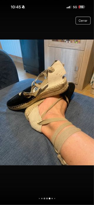 Alpargatas nuevas con cordones
