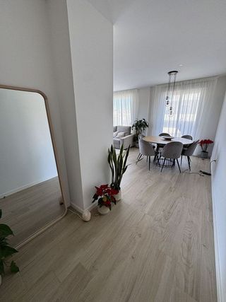 Ático en alquiler en Nueva Andalucía centro en Marbella