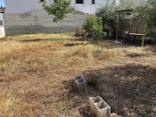 Terreno en venta en Zubia (La)