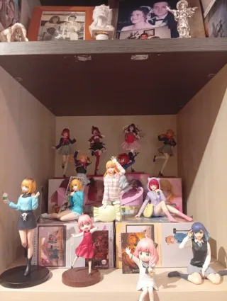 Figuras Oshi no Ko y spy x family