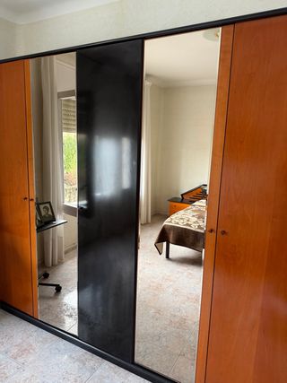 Armario de dormitorio madera y cristal