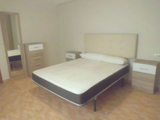 Piso en alquiler en Ciudad Jardín - Zoco en Córdoba