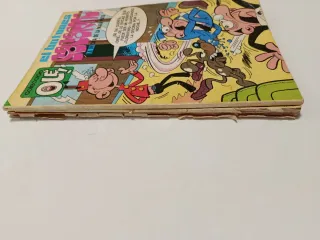 Tres comics 2Zipi zape 1 botones Sacarino