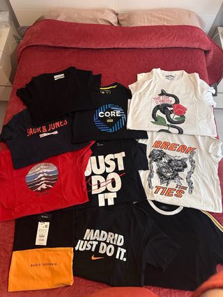 Pack 10 camisetas talla S varias marcas.
