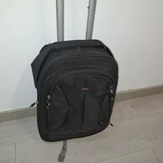 Mochila maleta pequeña con ruedas