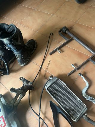 Todo 80 eur Casco Airoh, Botas, Petos y Basculante