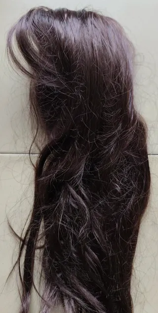 Peluca JADEO larga castaña. Tengo dos