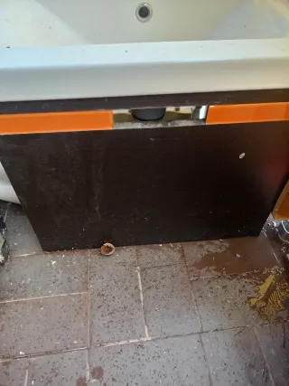 Lavabo suspendido con mueble