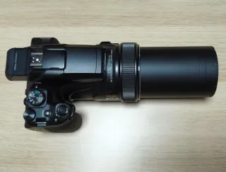 Nikon Coolpix P1000 + Accesorios