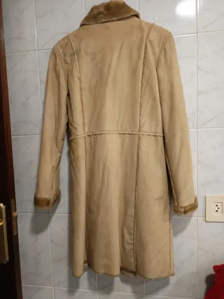 Abrigo ante mujer beige,