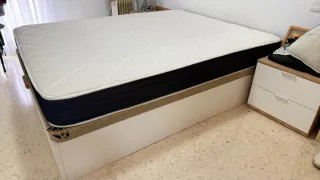 Canapé de tela negro y blanco