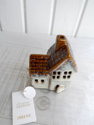 Zara Home ADORNO PORCELANA CASITA LUZ Nuevo