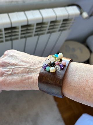 Pulsera Esclava Tous de oro 1ª ley,  nogal y gemas