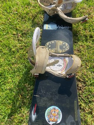 Tabla Snow Burton con Fijaciones Burton Cartel