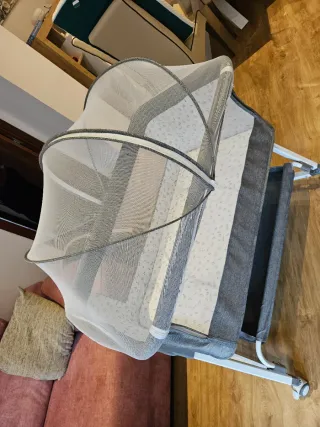 Minicuna colecho gris