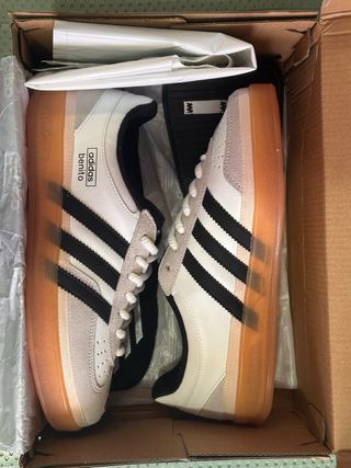 Adidas Samba Benito Talla 41 Beige/Blanco