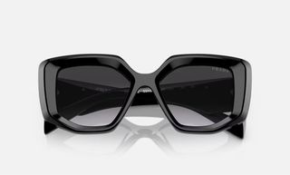 Gafas de sol Prada negras y grises