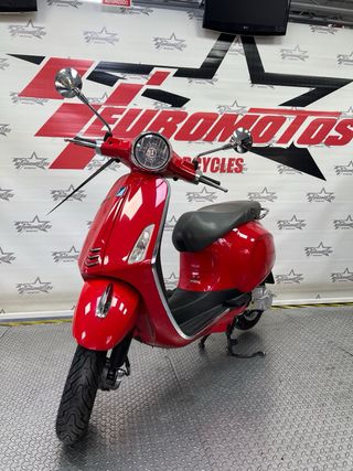 Vespa Primavera 50 Roja Automática