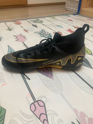 Zapatillas Fútbol Sala Nike Negro/Dorado