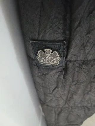 Chaqueta anorac marrón y negra