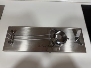 Jamonero Inoxidable 3 Claveles