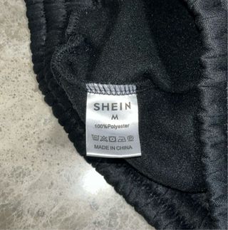 Pantalón corto SHEIN Negro Talla M