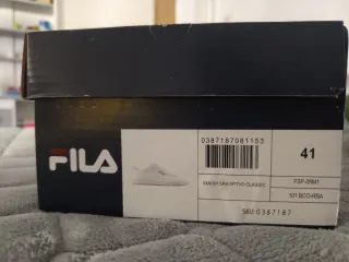 Zapatillas Fila Blancas y Rosas