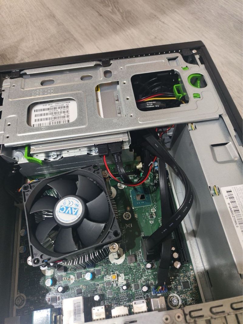 Ordenador HP Prodesk 400 G3 SFF i3-6100 afbeelding 3