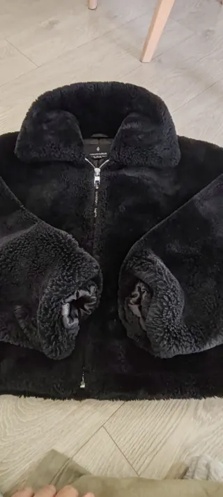 Chaqueta borrego suave Stradivarius negra