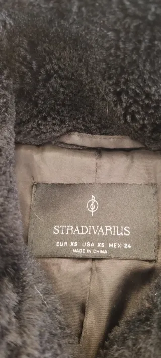 Chaqueta borrego suave Stradivarius negra