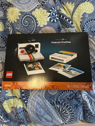 LEGO set Ideas Polaroid OneStep SX-70