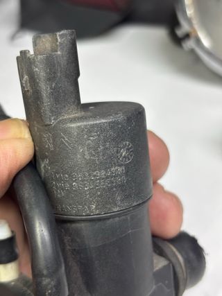 Bomba Limpiaparabrisas Renault (c)
