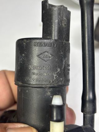Bomba Limpiaparabrisas Renault (c)