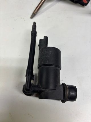 Bomba Limpiaparabrisas Renault (c)