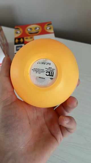 Lampada a Led Nuova Emoji Risata (Con pile)