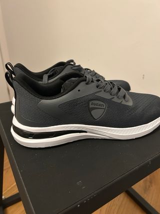 Scarpe sportive Ducati uomo nere e bianche