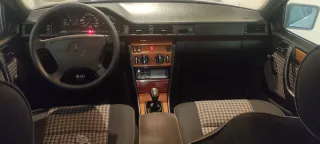 Mercedes-Benz Clase E 1994