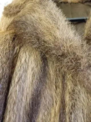 Chaquetón de pelo vintage marrón