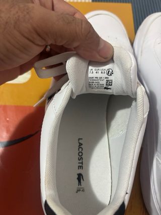 Zapatillas Lacoste Blancas y Negras
