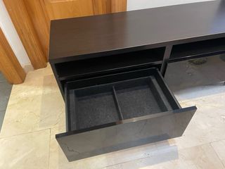 Mueble TV Negro Puertas Cristal Alto Brillo