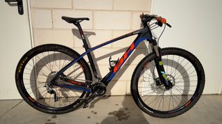 Bicicleta BH Ultimate RC Carbono 29