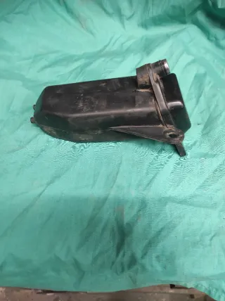 Caja Herramientas Honda Dominator